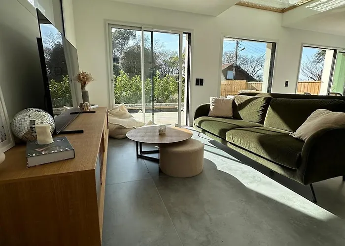 别墅 Avec Piscine Privee Au Calme *